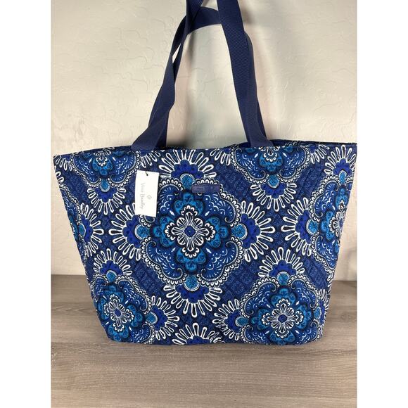Vera Bradley Extra Large Family Tote in Signature Quilted Cotton (Blue Tapestry) - Picture 1 of 5